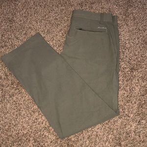 Eddie Bauer Men’s Horizon Guide Chino Pants